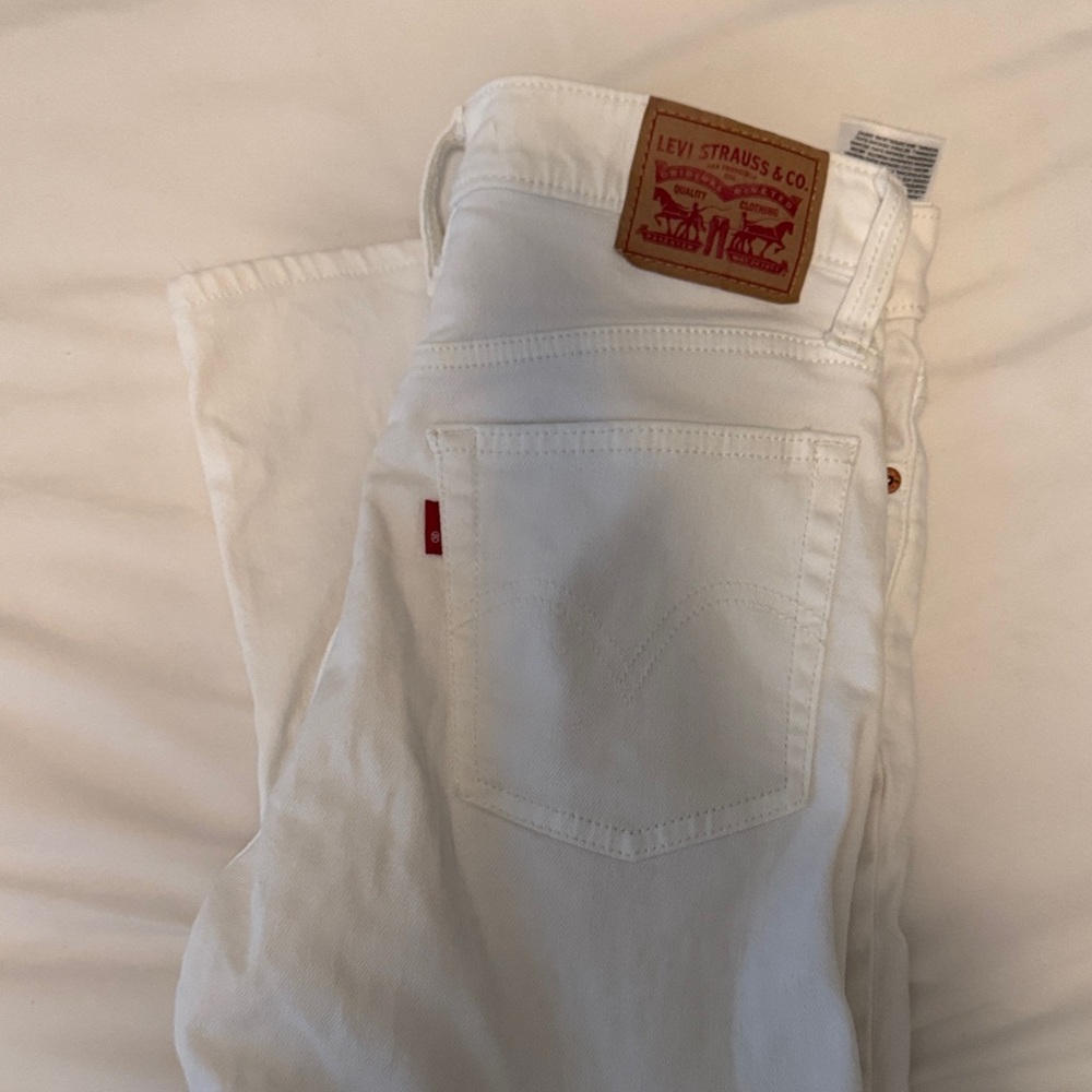 Levi's White Wedgie Straight Jeans - Size 27